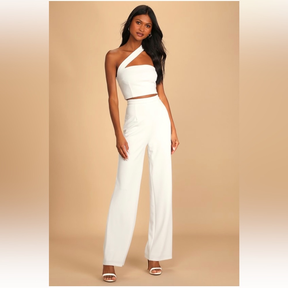 Lulu’s Flaunt It Like That White One-Shoulder Two-Piece Jumpsuit Size Medium